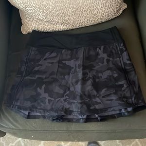 Camo lulu skirt